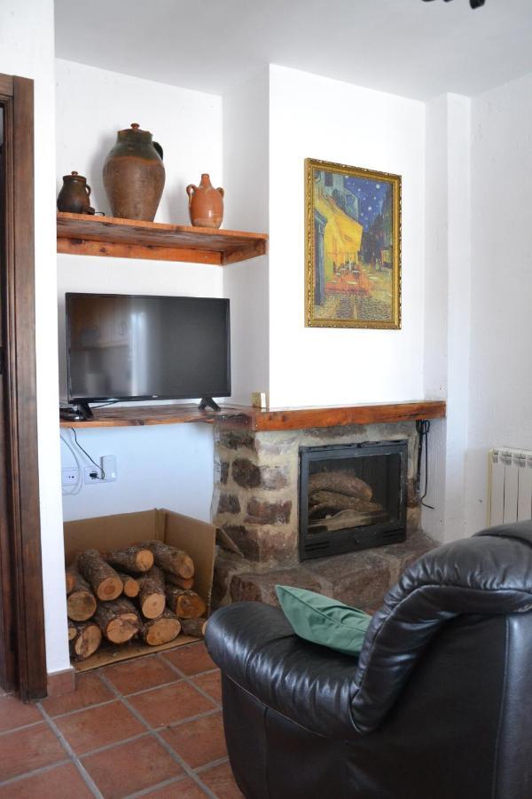 Apartamentos La Sierra Вильяльба-де-ла-Сьерра Экстерьер фото